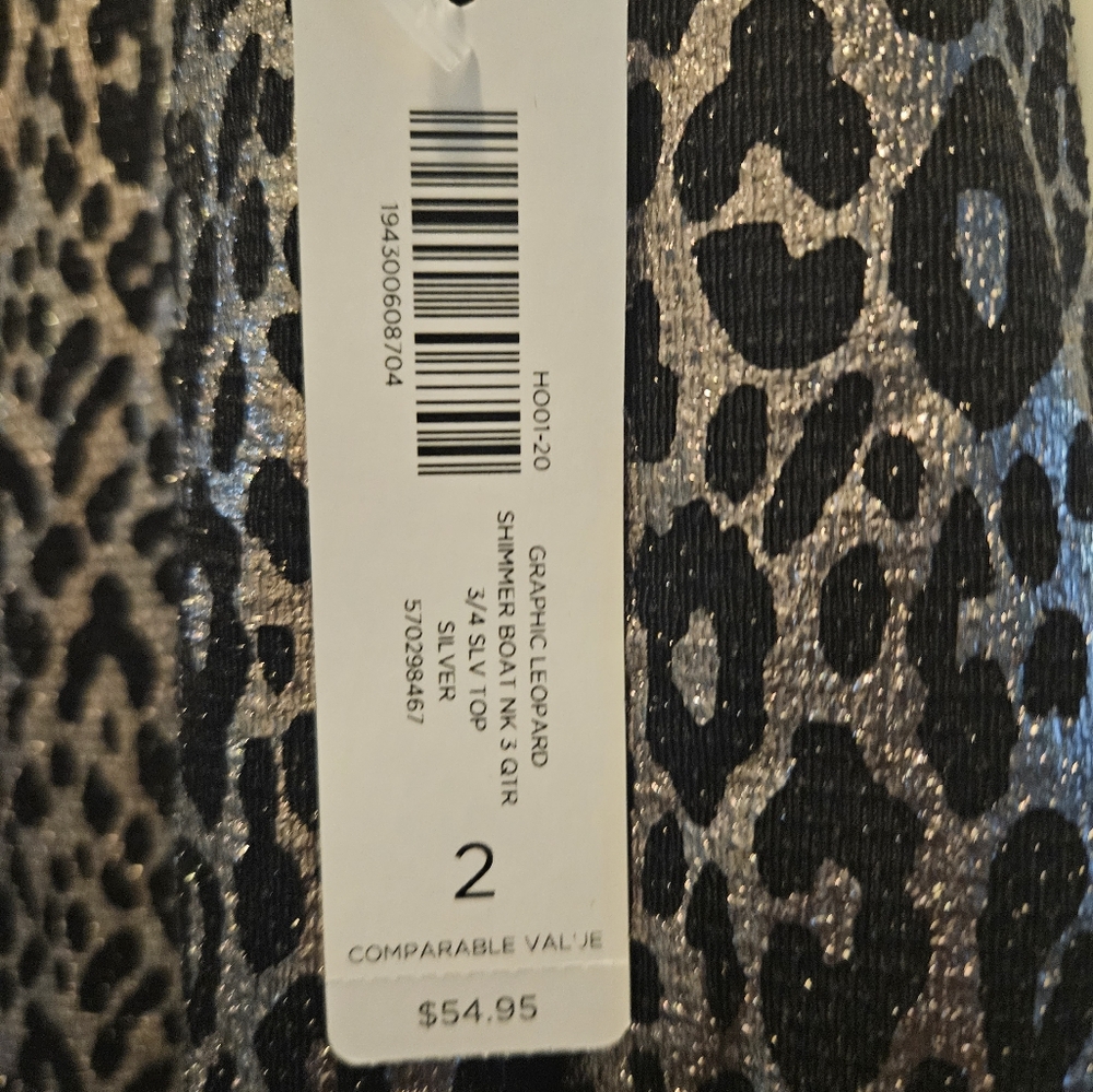 Chico's Leopard print top NWT